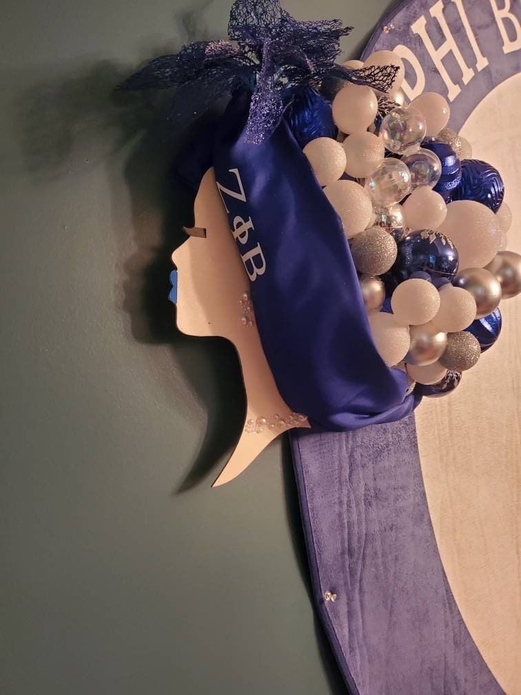 Diva Wreath
